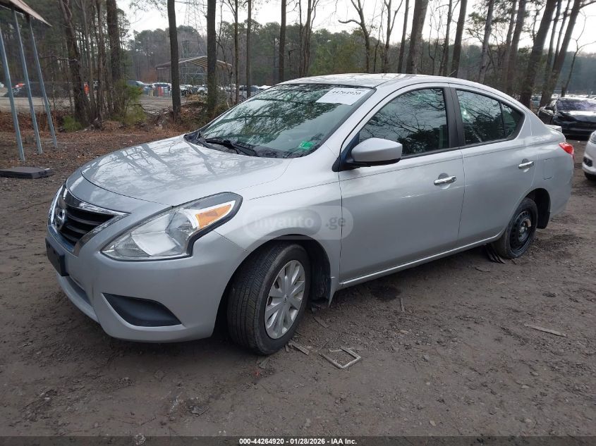 Nissan Versa 2015 — photo 2