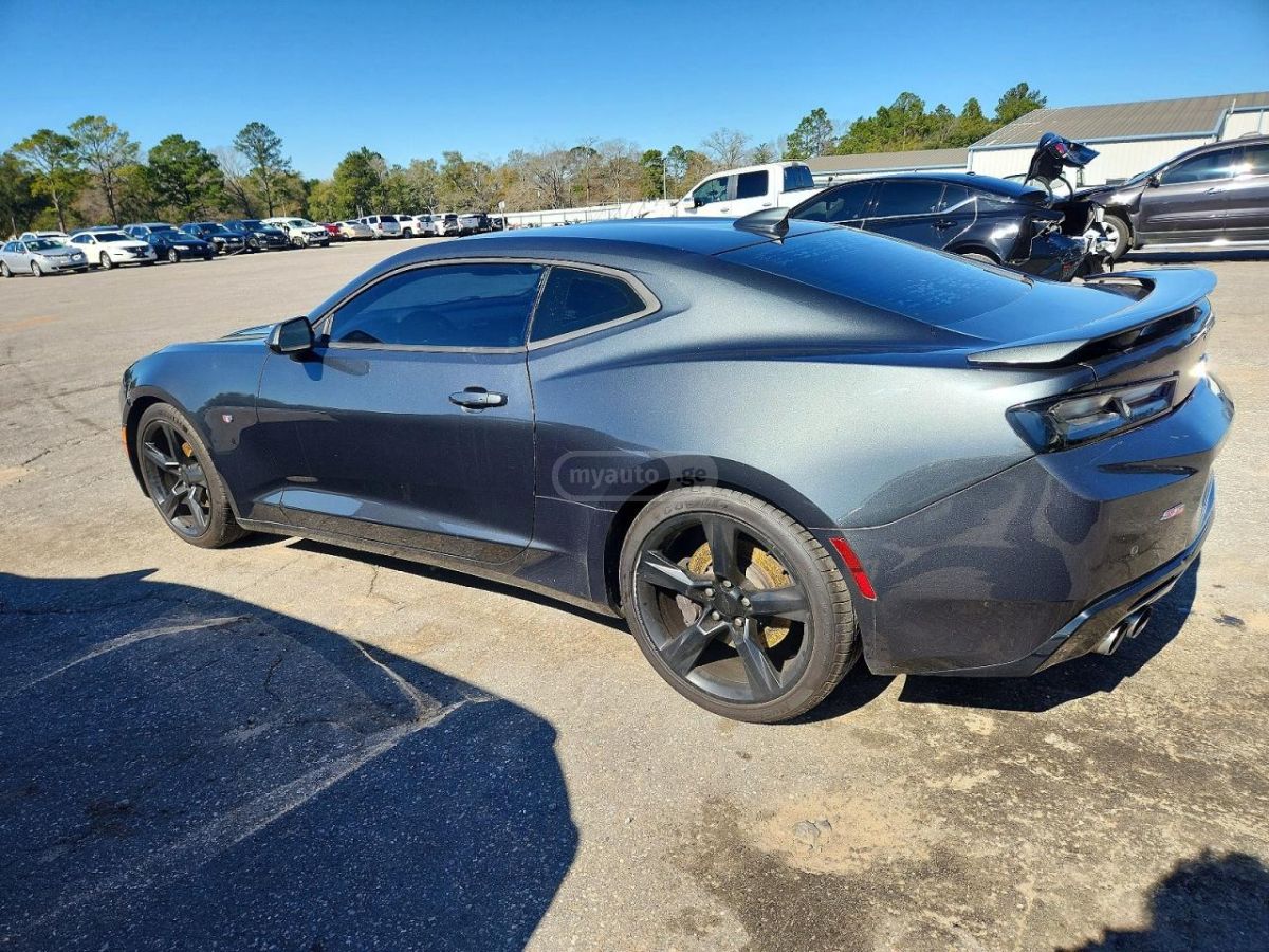 Chevrolet Camaro 2016 — photo 2