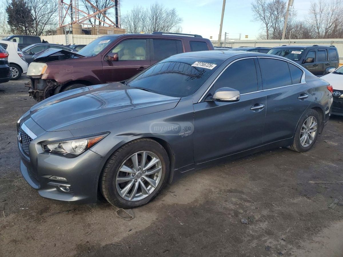 Infiniti Q 50