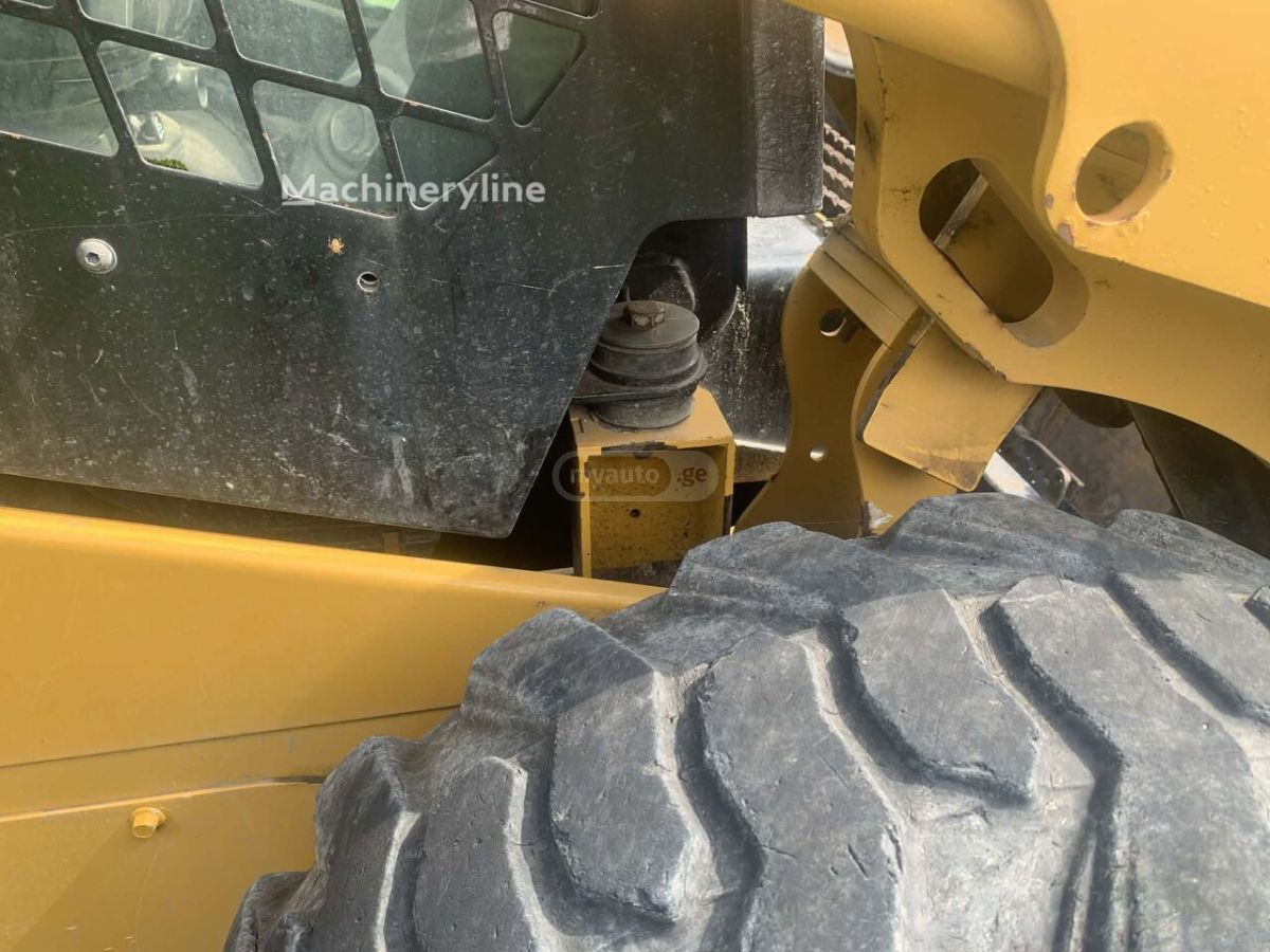 Caterpillar 120 / 120 AWD 2016 — photo 2