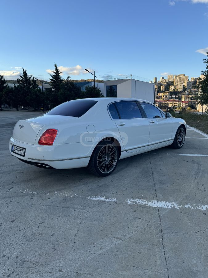 Bentley Continental 2010 — photo 2