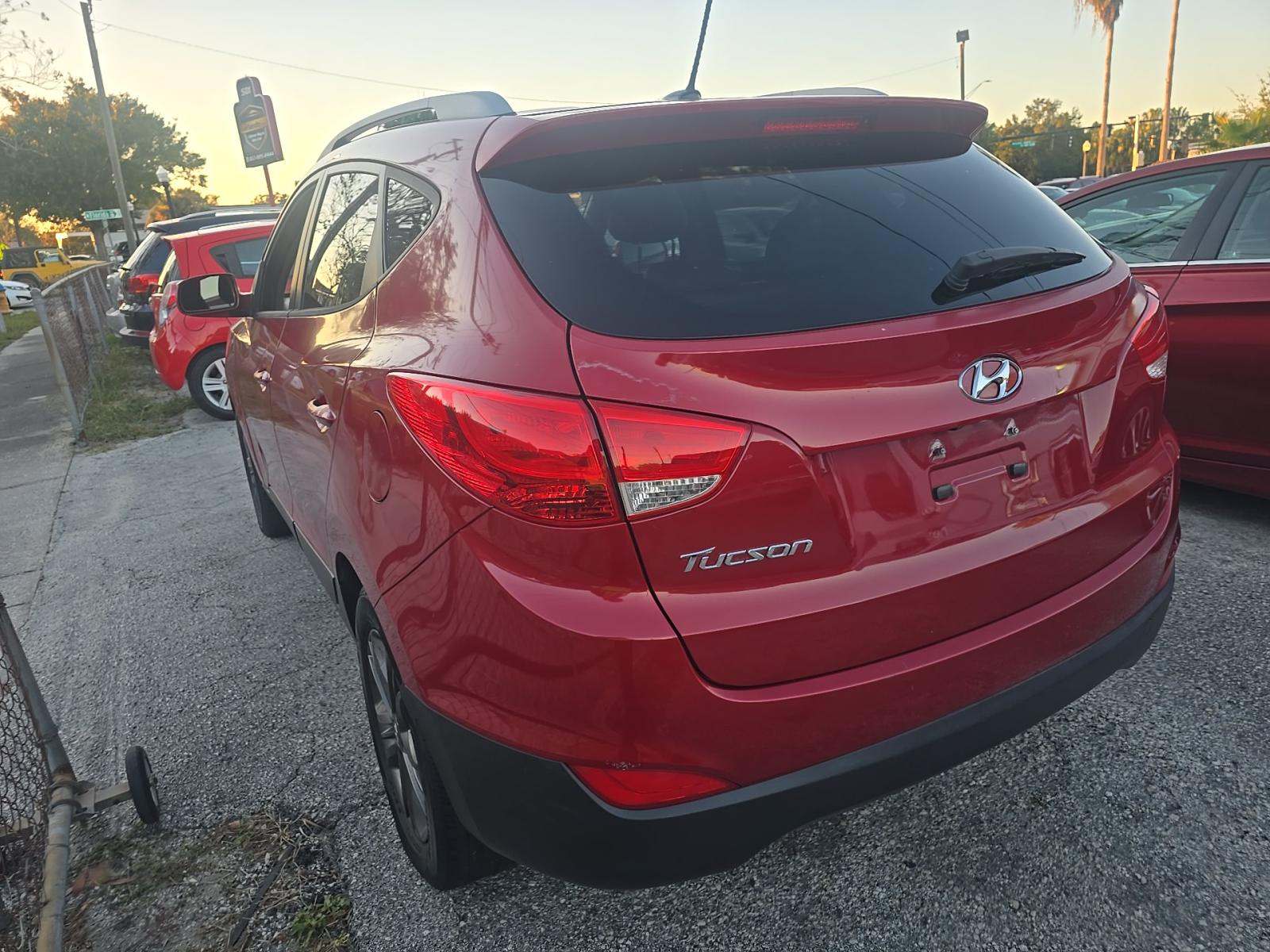 Hyundai Tucson 2014 — photo 2
