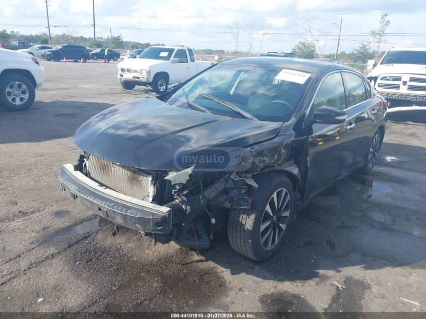 Nissan Altima 2018 — photo 2