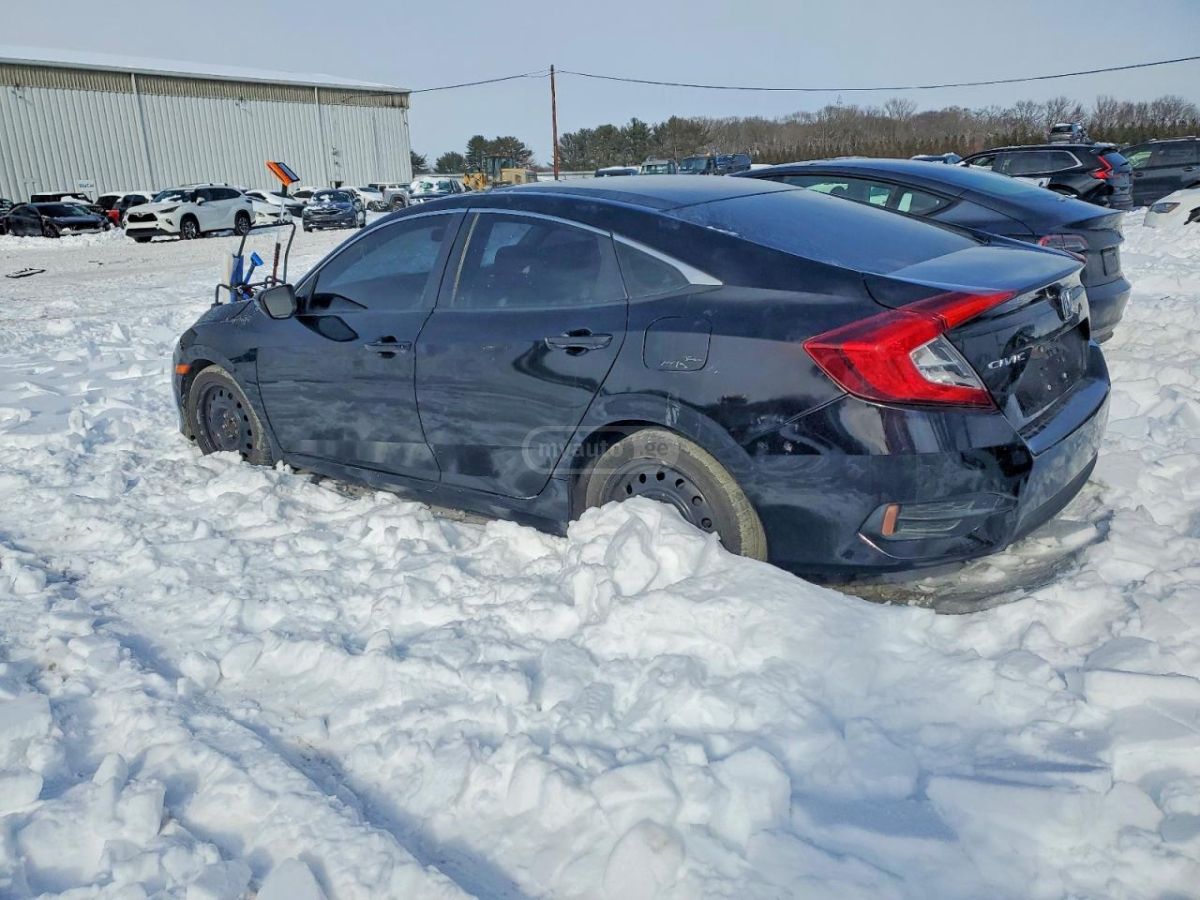 Honda Civic 2018 — photo 2
