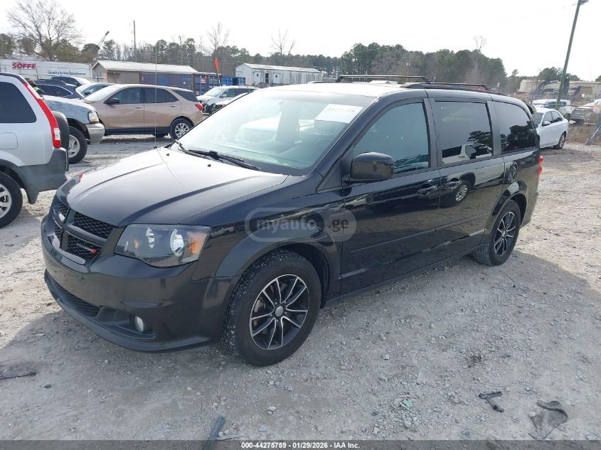 Dodge Caravan 2017 — photo 2