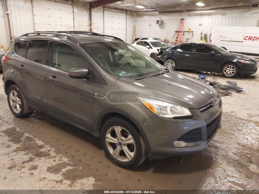Ford Escape 2014 — photo 2