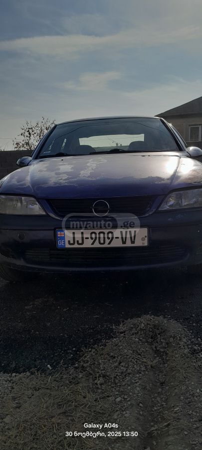 Opel Vectra 1996 — photo 2
