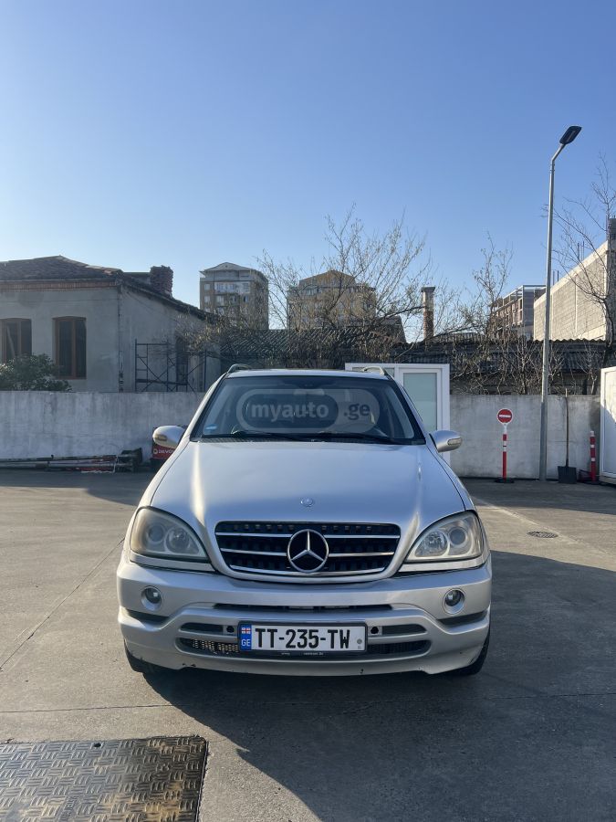 Mercedes-Benz ML 320