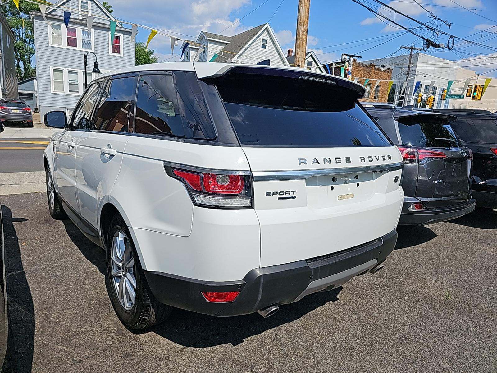 Land Rover Range Rover Sport 2017 — photo 2