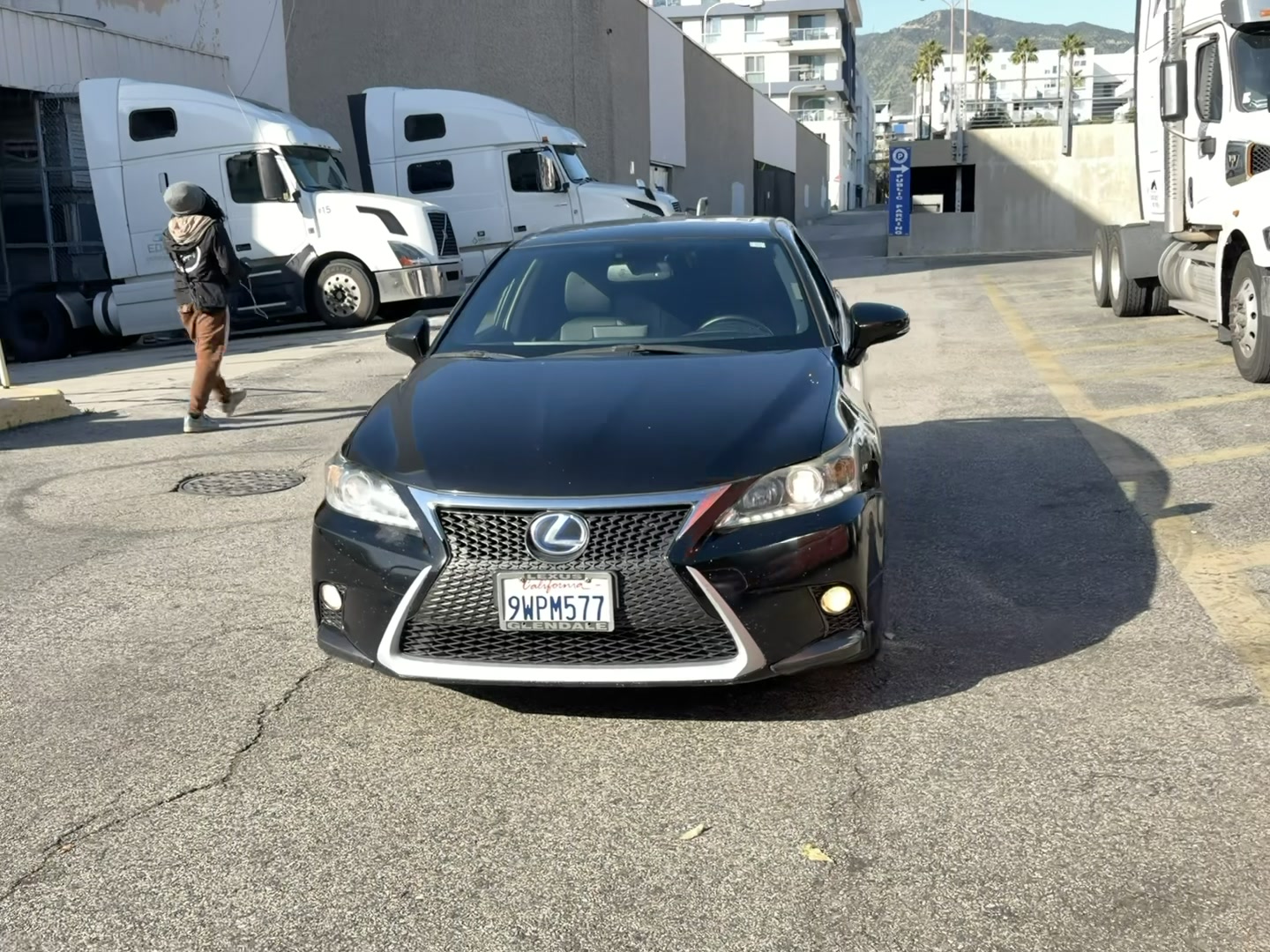 Lexus CT 200 h 2014 — photo 2