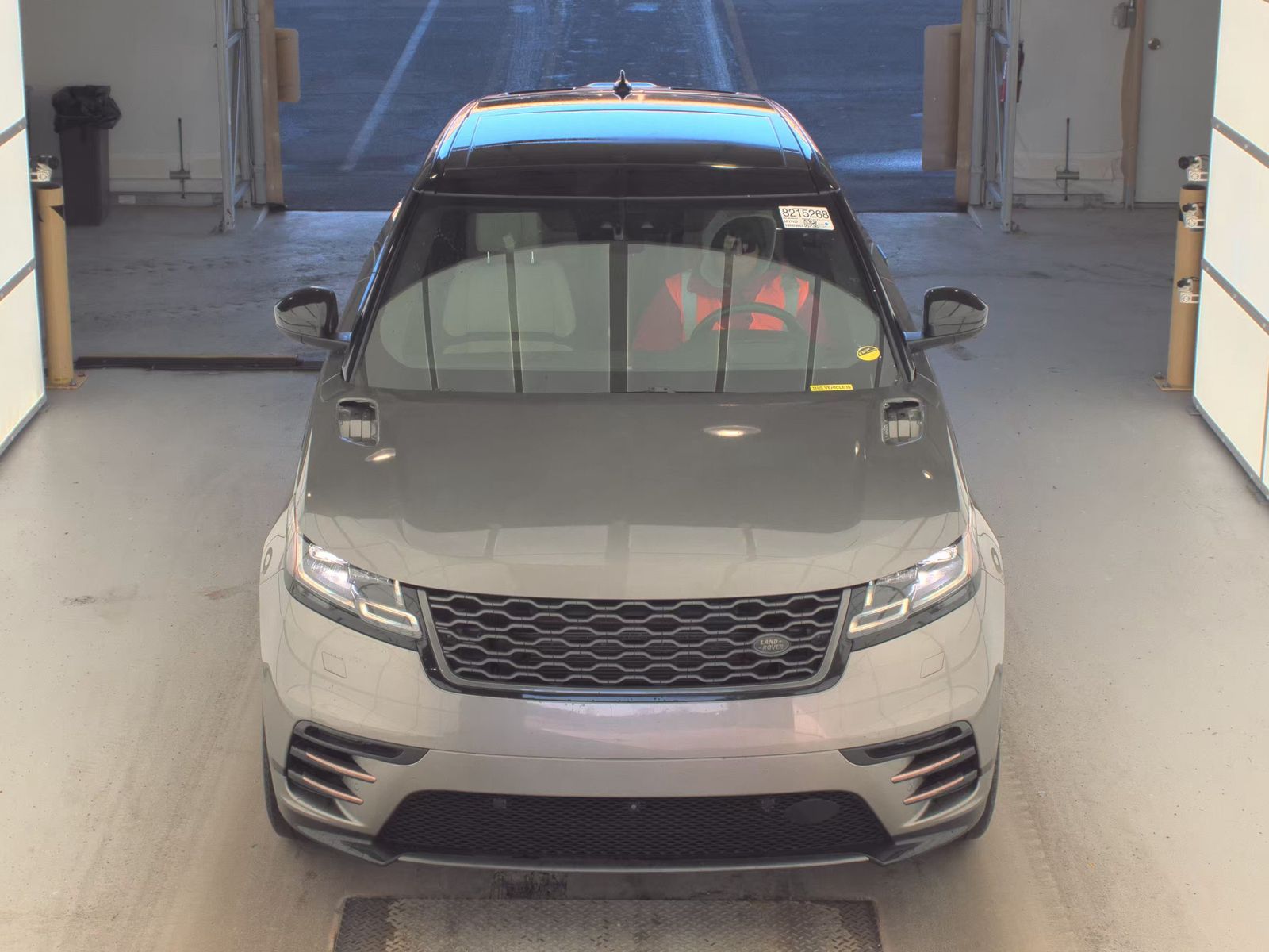 Land Rover Range Rover Velar 2018 — photo 2