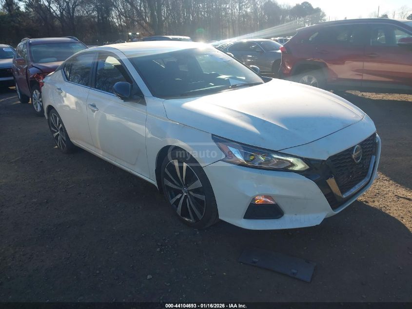 Nissan Altima 2019 — photo 2