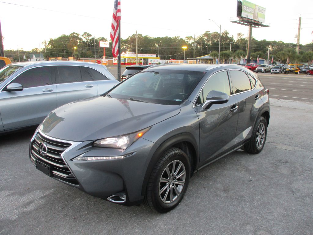 Lexus NX 200 2017 — photo 2