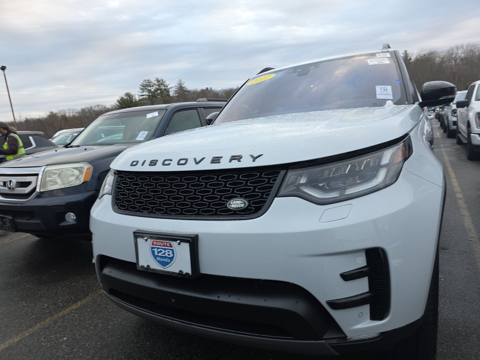 Land Rover Discovery 2017 — photo 2