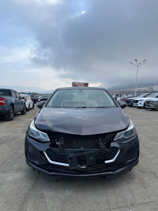 Chevrolet Cruze 2017 — photo 2