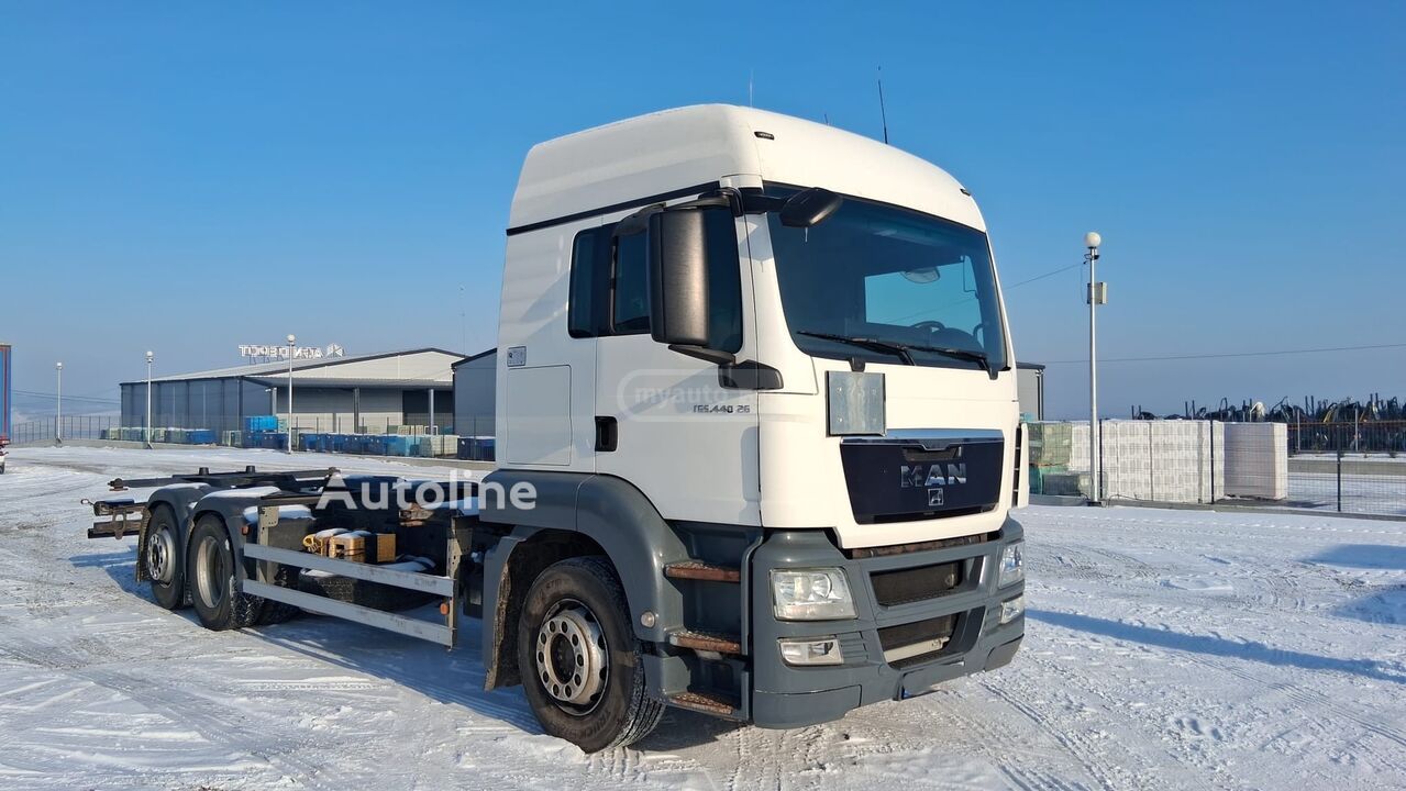 Isuzu 26.364 2017 — photo 2