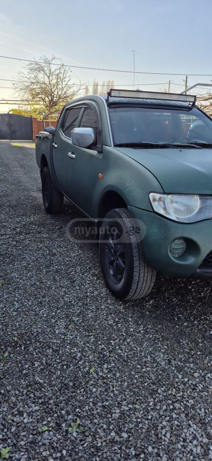 Mitsubishi L 200 2009 — photo 2