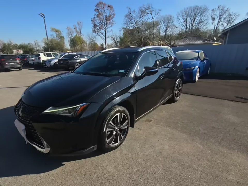 Lexus UX 200