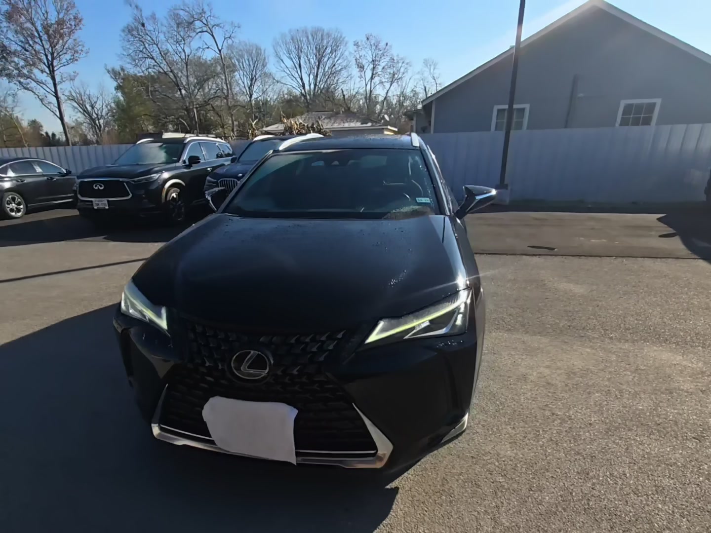 Lexus UX 200 2022 — photo 2