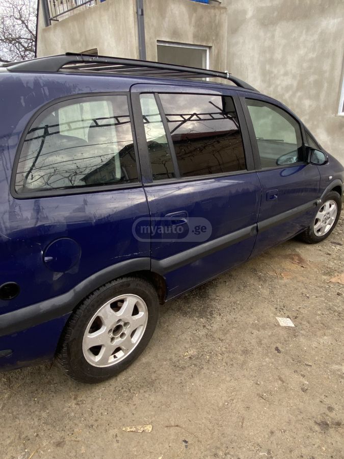Opel Zafira 2003 — photo 2