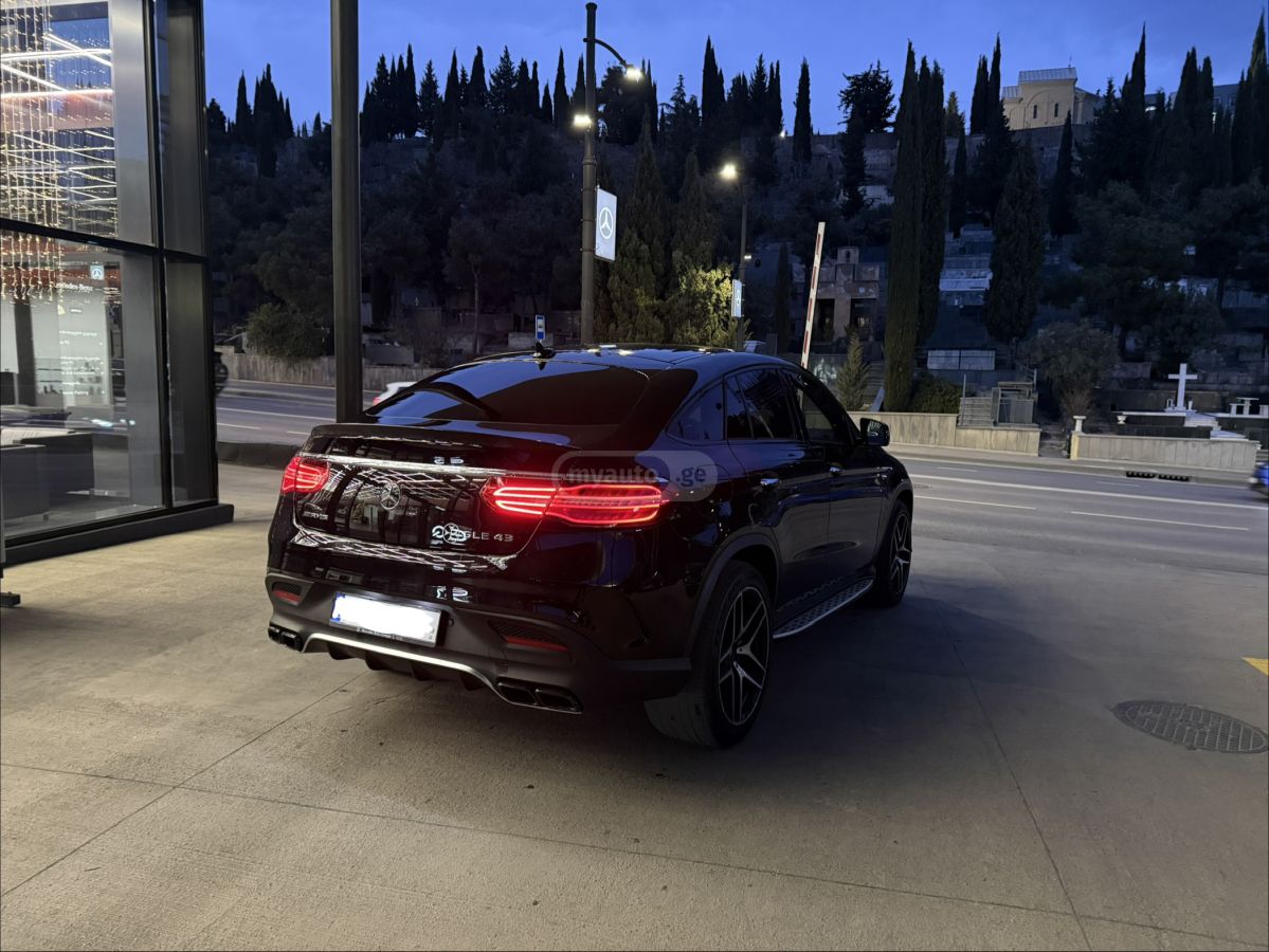 Mercedes-Benz GLE Coupe 2018 — photo 2