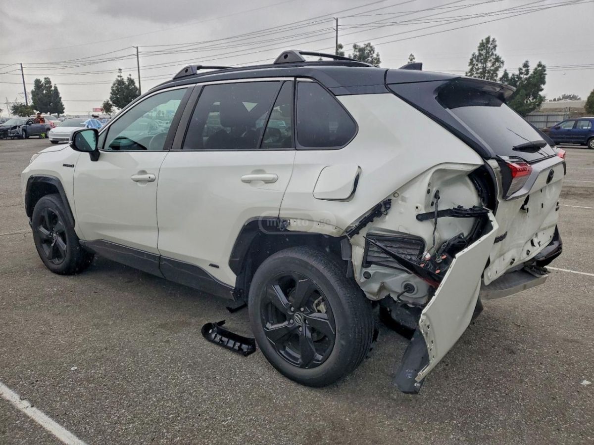 Toyota RAV4 2020 — photo 2