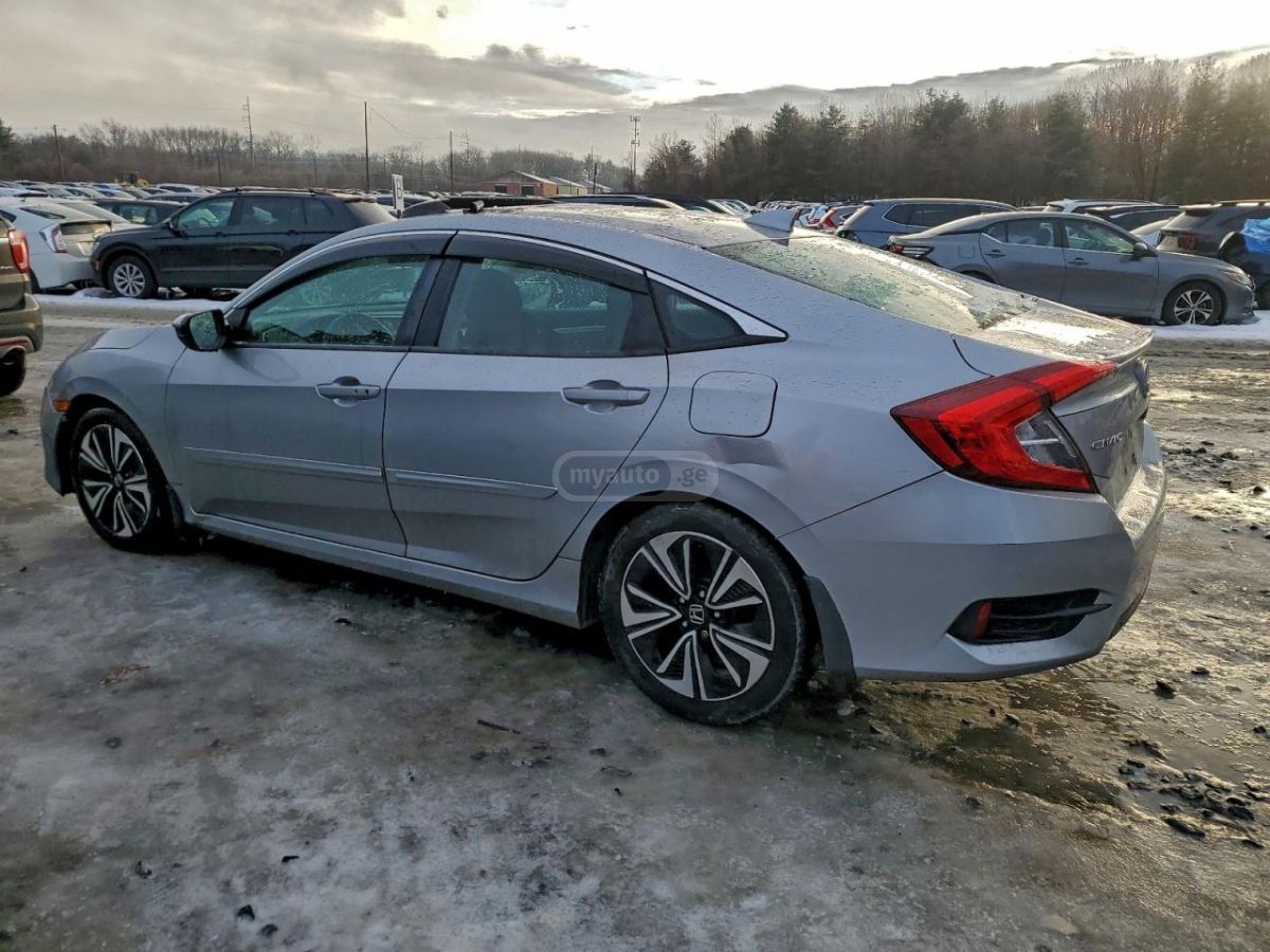 Honda Civic 2016 — photo 2
