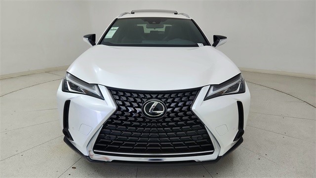 Lexus UX 200 2022 — photo 2