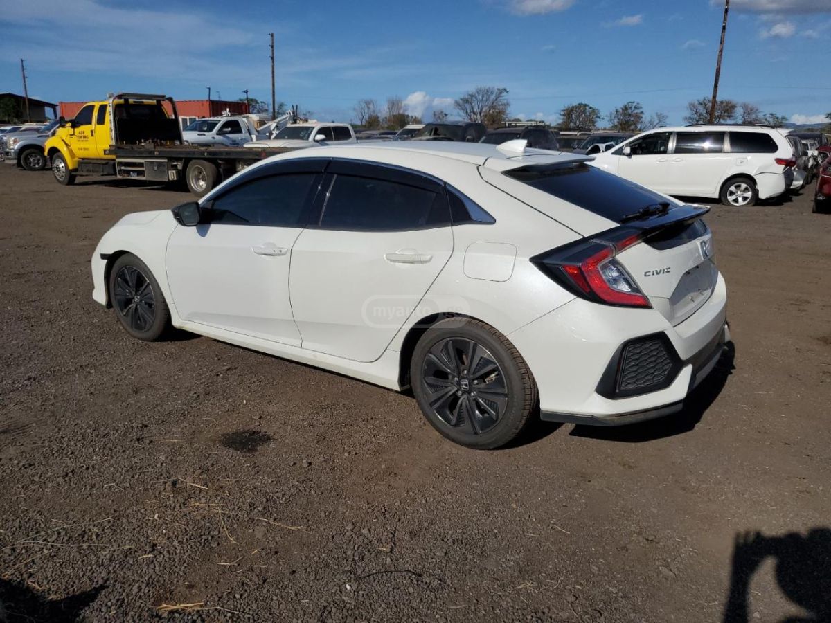 Honda Civic 2018 — photo 2