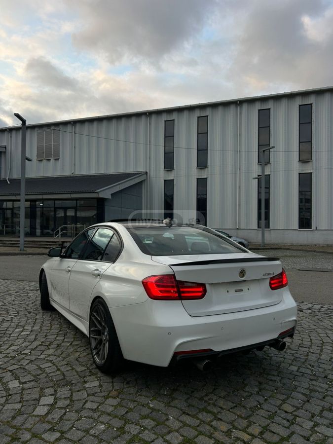 BMW 335 2014 — photo 2