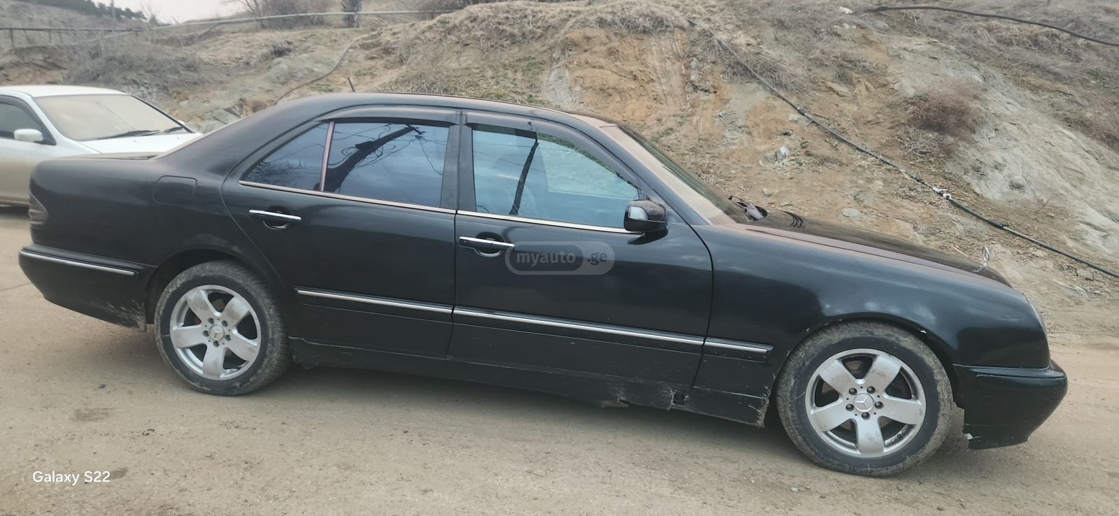 Mercedes-Benz E 320 1999 — photo 2