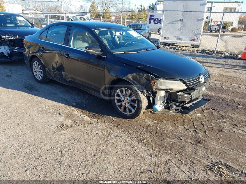 Volkswagen Jetta 2014 — photo 2