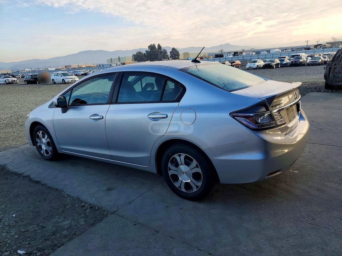 Honda Civic 2013 — photo 2