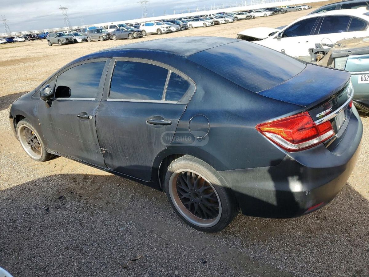 Honda Civic 2013 — photo 2