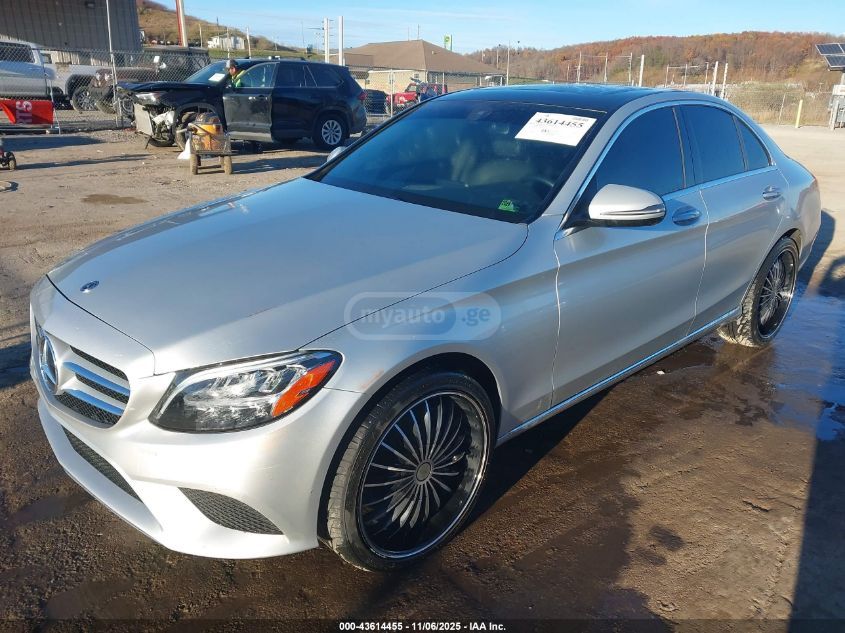 Mercedes-Benz C 300 2019 — photo 2