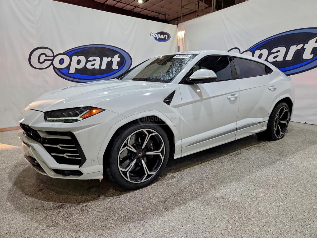 Lamborghini Urus 2019 — photo 2