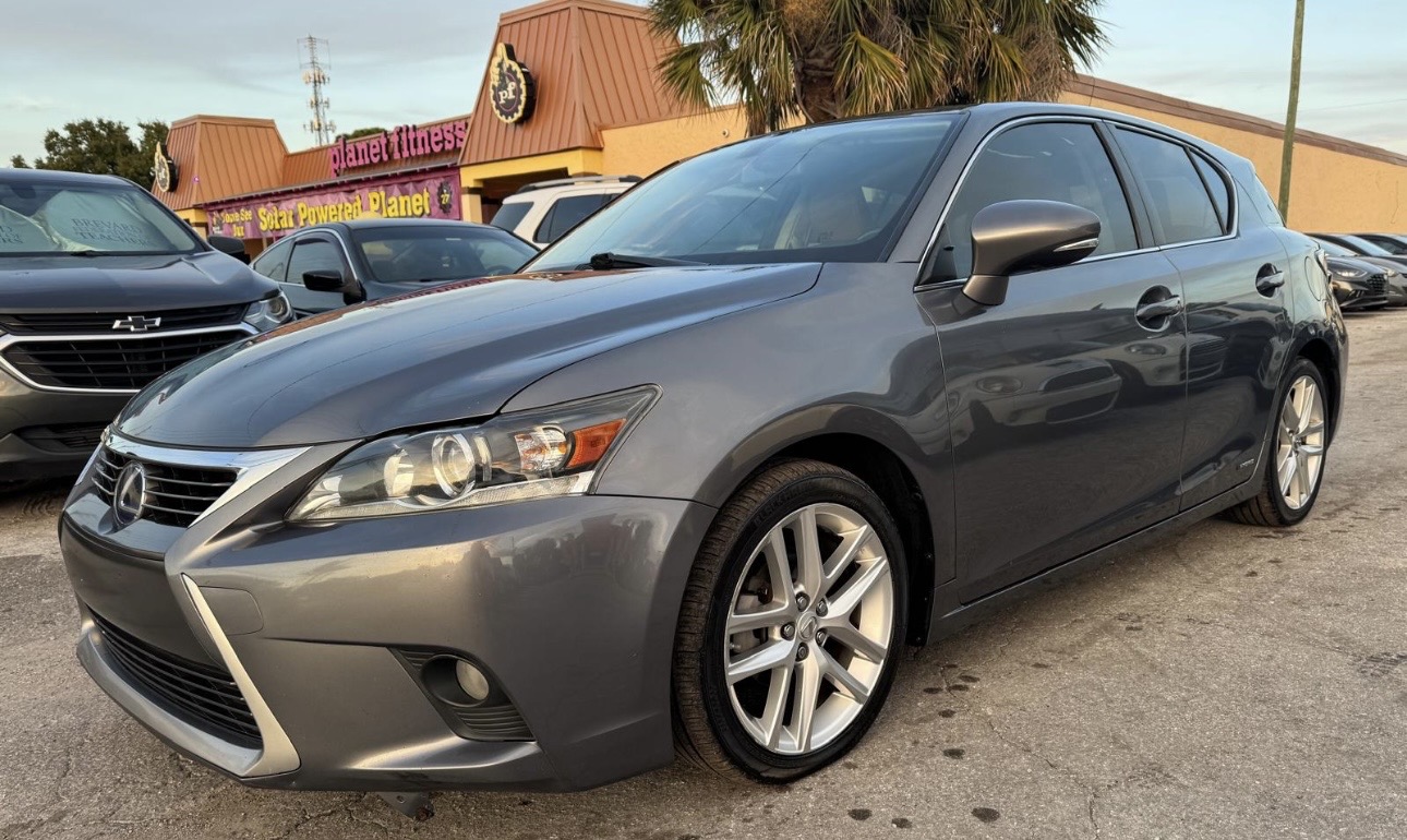 Lexus CT 200 h