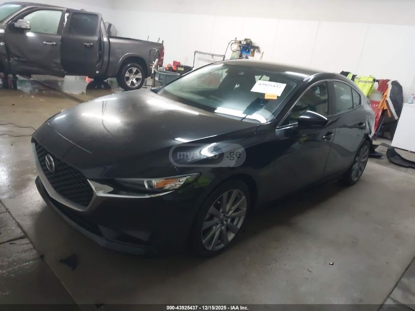 Mazda Mazda3 2021 — photo 2