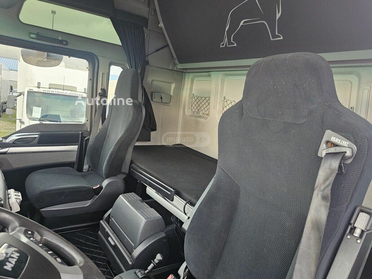 Isuzu TGX 2015 — photo 2