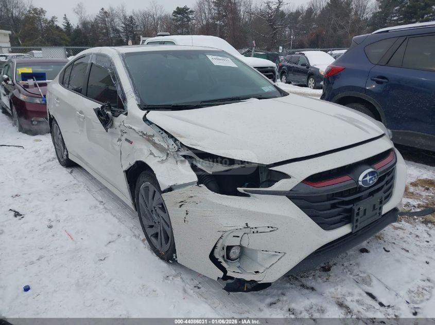 Subaru Legacy 2024 — photo 2