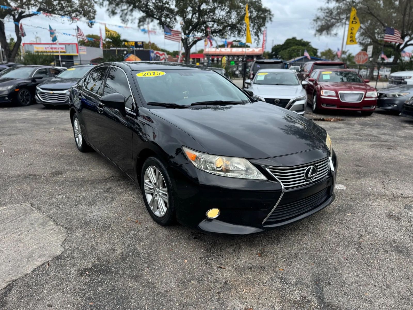 Lexus ES 350 2015 — photo 2