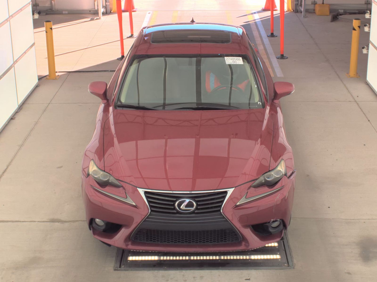 Lexus IS 250 2014 — photo 2