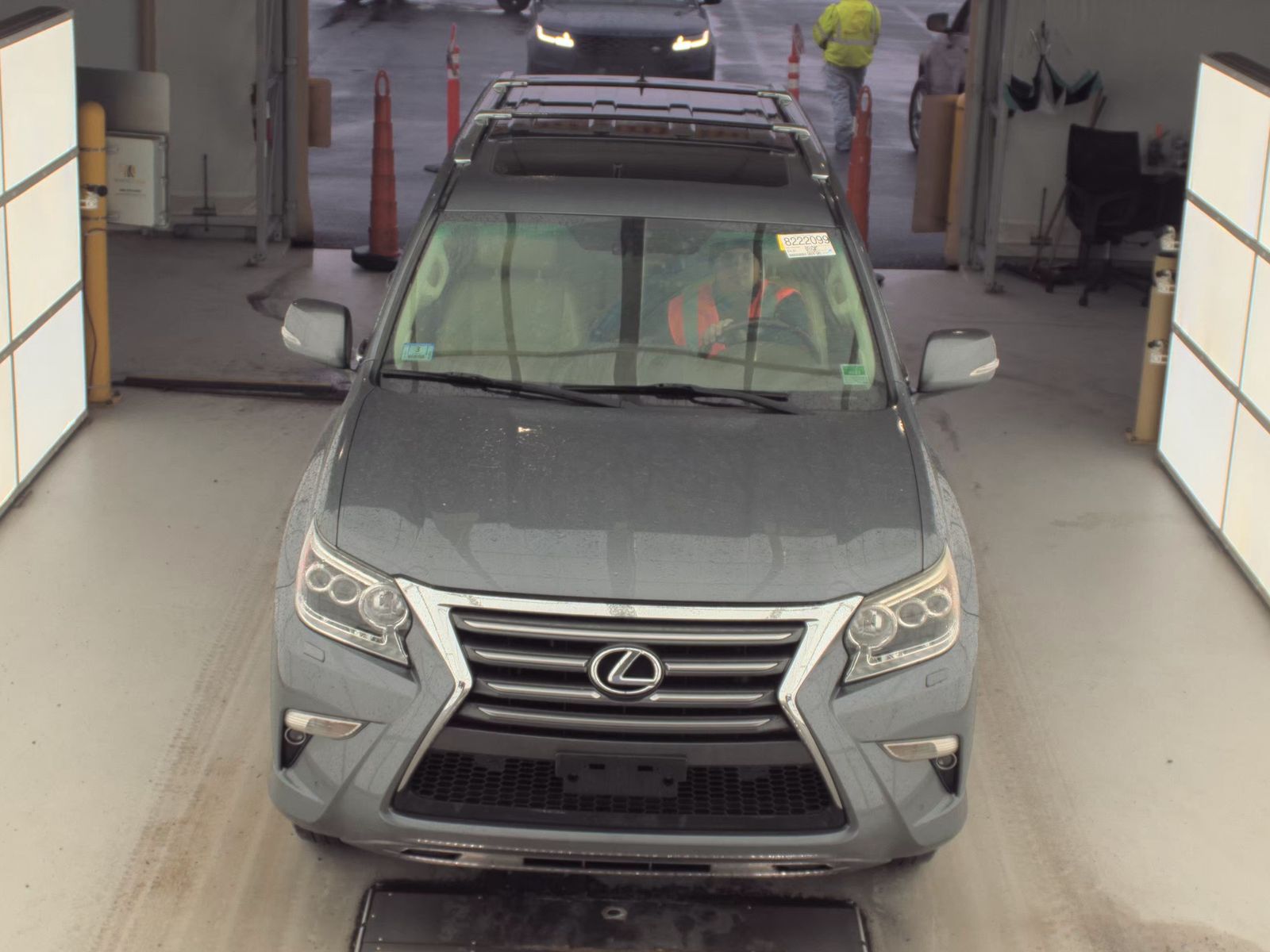 Lexus GX 460 2015 — photo 2