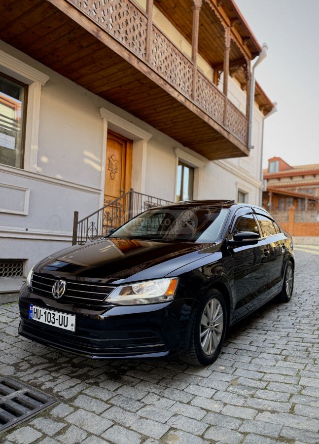 Volkswagen Jetta 2015 — photo 2