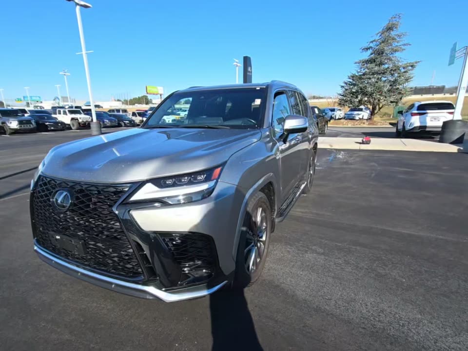 Lexus LX 600