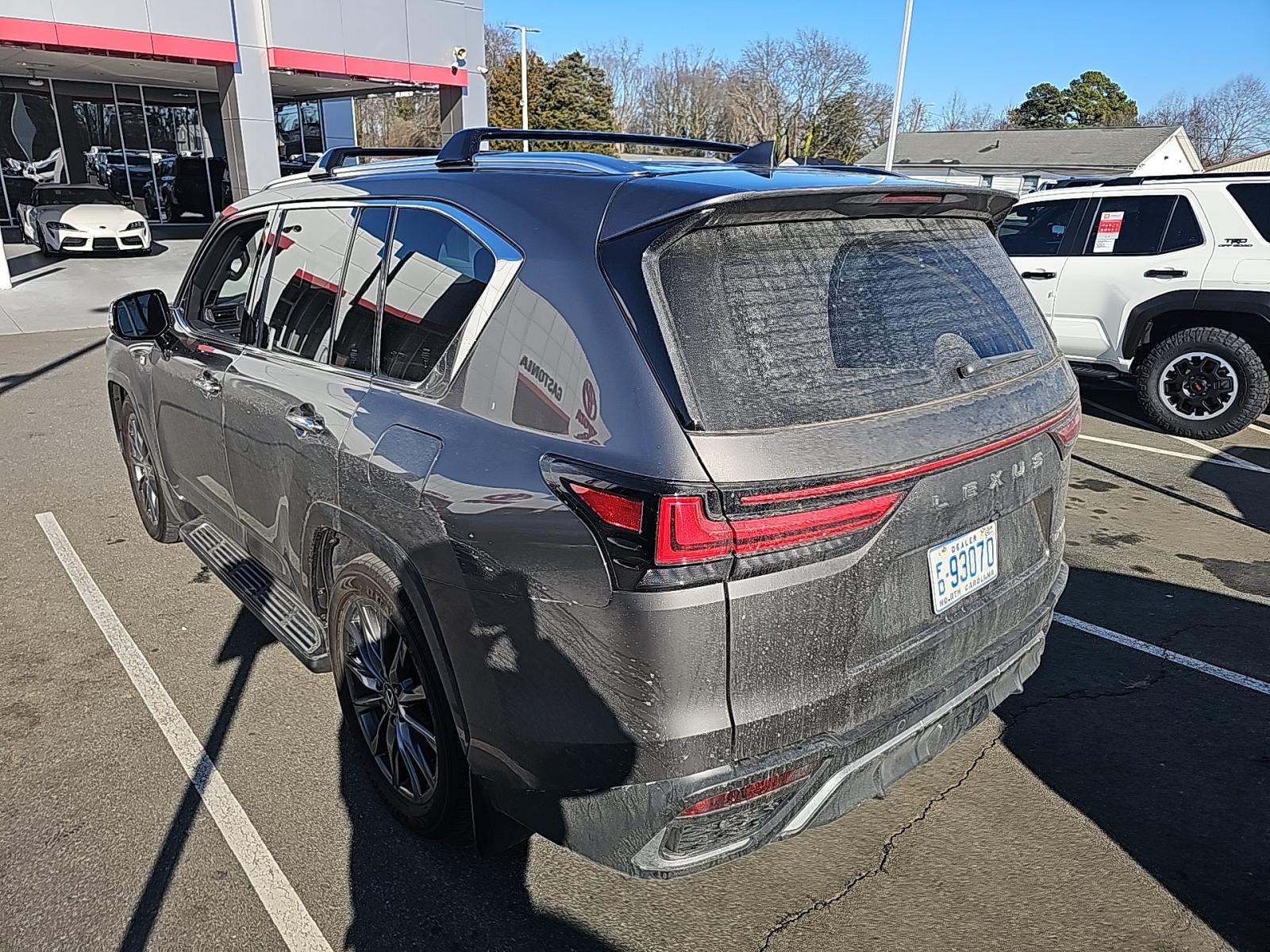 Lexus LX 600 2024 — photo 2