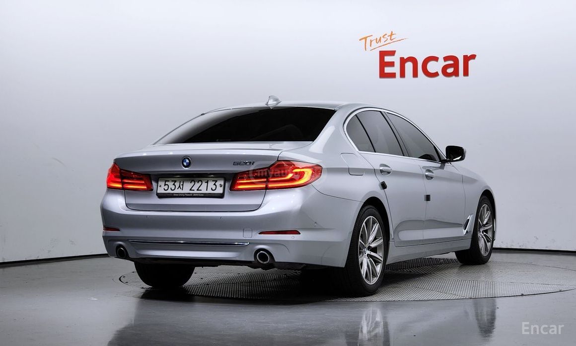 BMW 520 2019 — photo 2