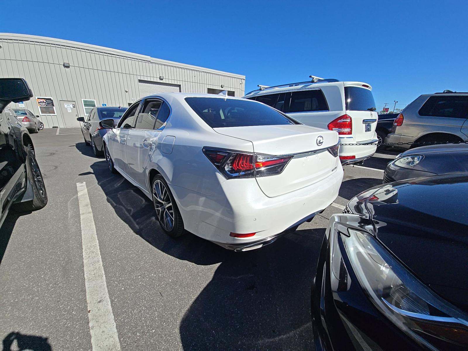 Lexus GS 350 2018 — photo 2