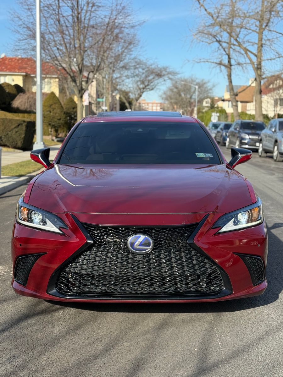 Lexus ES 300 2022 — photo 2