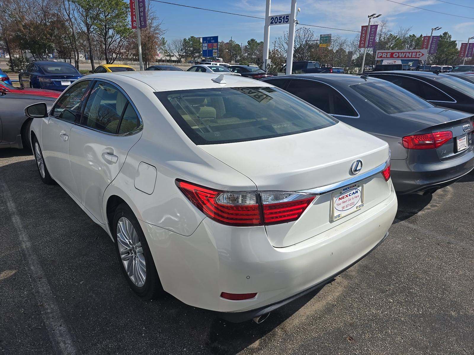 Lexus ES 350 2014 — photo 2